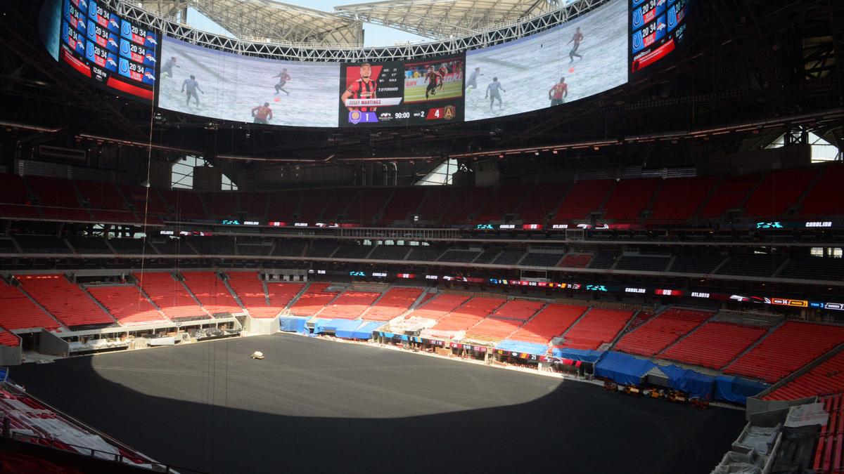 Mercedes-Benz Stadium retractable roof will not be ready for Falcons ...