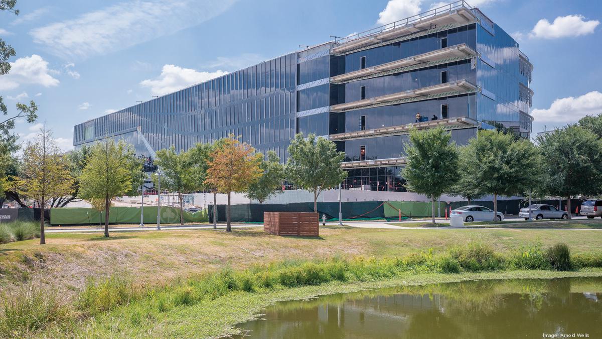 Tech giant Oracle scoops up more land in Austin next to regional office
