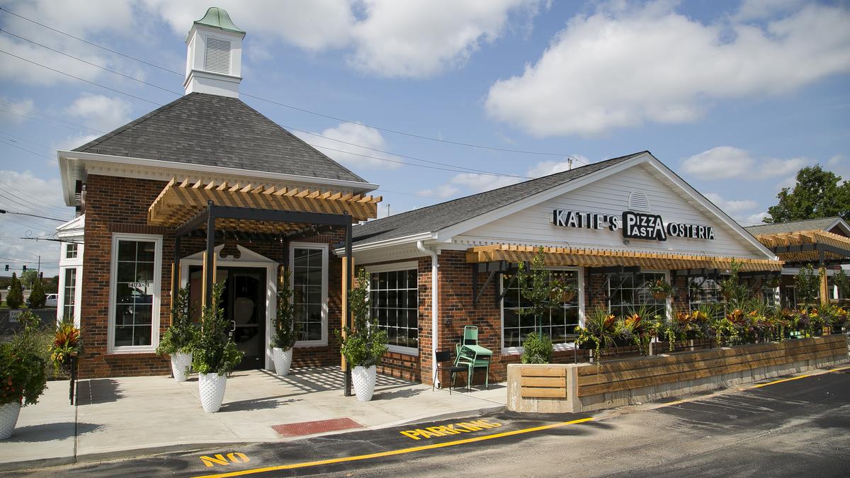 Inside Katie S Pizza And Pasta Osteria New West County Location Inside Katie S Pizza And Pasta Osteria New West County Location St Louis Business Journal