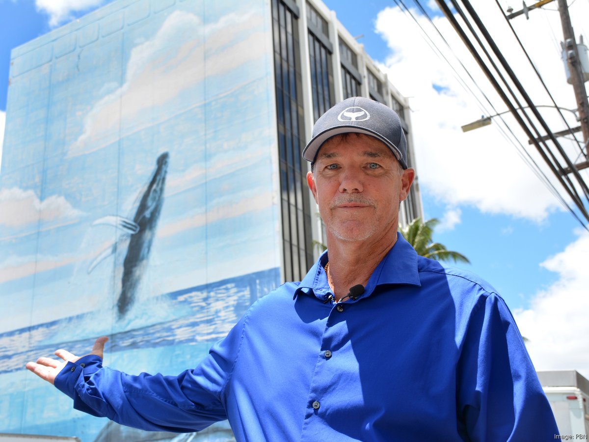 A Wyland painting of a whale at Pier 39 Fisherman s Wharf San