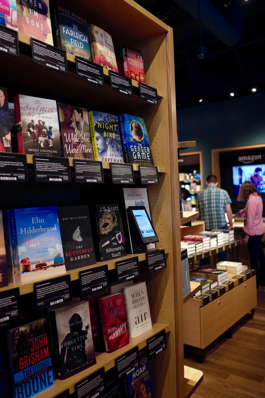 previews San Jose bookstore ahead of Bellevue Square opening  (Photos) - Puget Sound Business Journal