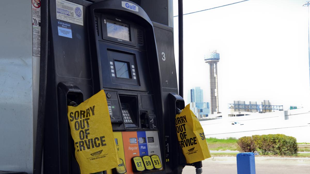 Gas prices shoot up across DFW in wake of damage caused by Harvey