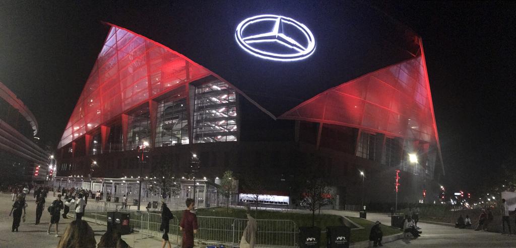Mercedes-Benz Stadium's roof will now be open for national NFL debut  Sunday! - Curbed Atlanta
