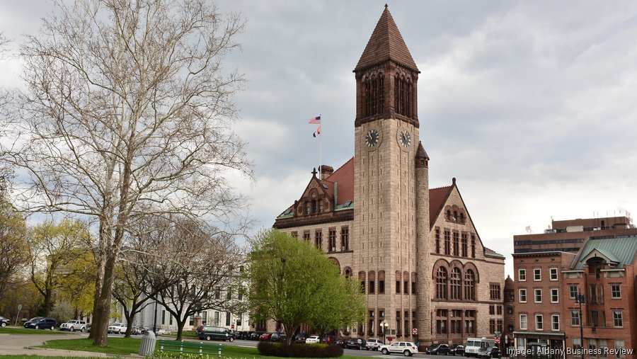 Albany Common Council overrides mayor's veto, enacting new rules for