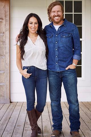 Fixer Upper Stars Chip And Joanna Gaines To Launch Network With Joanna And Chip Gaines