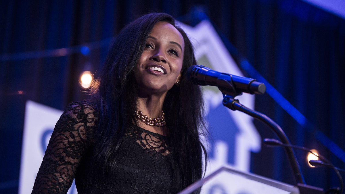 Melanie Ricker Melanie Ricks' manifestation to reality: Becoming the sideline reporter ...