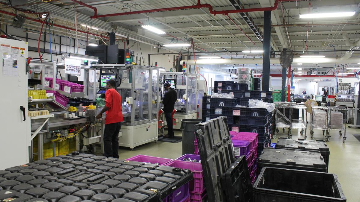 Milwaukee, Midwest, manufacturing industry report strong employment