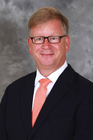 Bill Rakes Oakes, Bill - 2017 Power Player