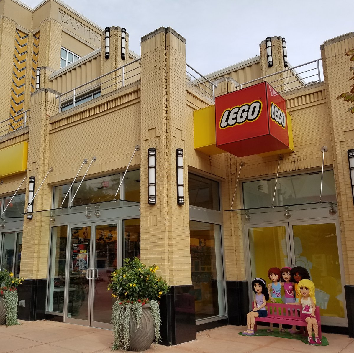 Lego Store coming to Ross Park Mall - Pittsburgh Business Times