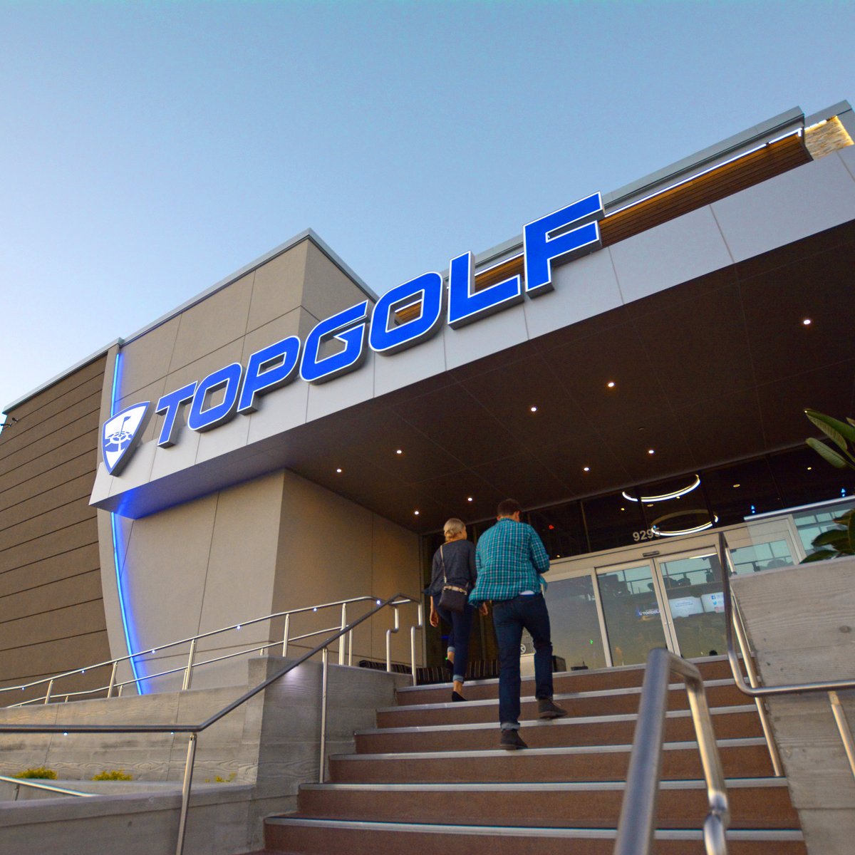 bioreconstruct on X: Topgolf Las Vegas is very busy! Topgolf Orlando opens  this fall on Universal Blvd across from the Orange Co Conv Center.   / X