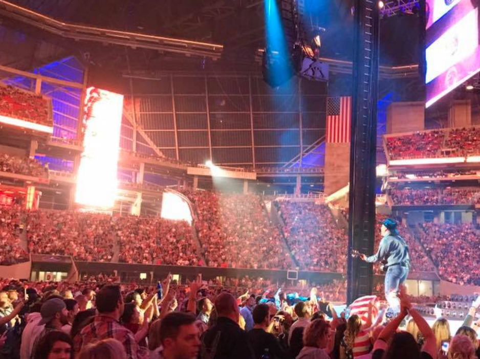 Garth Brooks set to be first concert at Mercedes-Benz Stadium in Atlanta -  Atlanta Business Chronicle