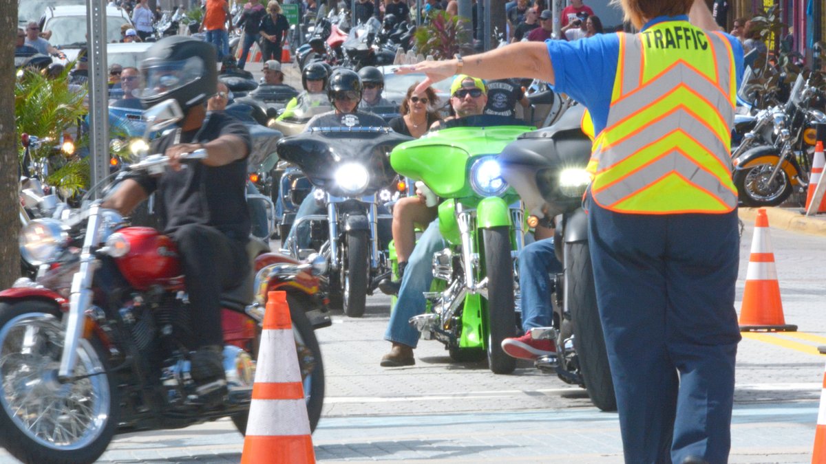 Choppers, grub and biker nuns A day at Daytona Beach Biketoberfest
