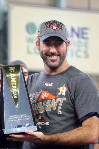 MLB on X: He's back! Justin Verlander has reportedly been traded to the  Astros, per  @Feinsand.  /  X