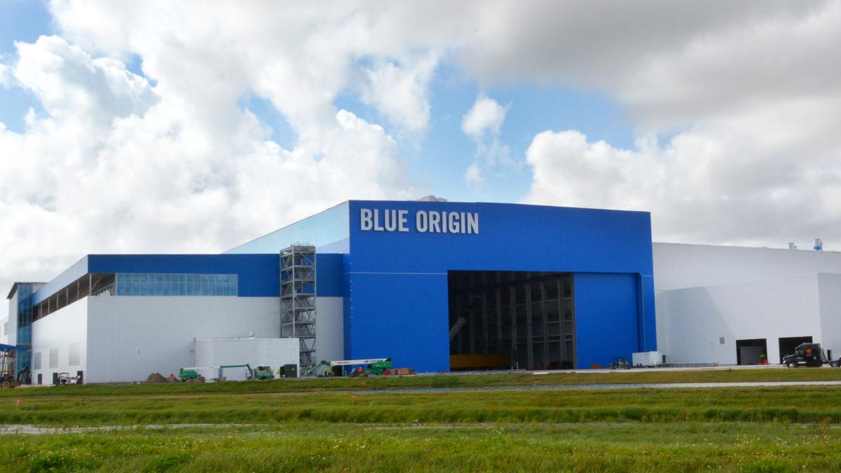 Elon Musk's SpaceX, Jeff Bezos' Blue Origin gain Space Florida support