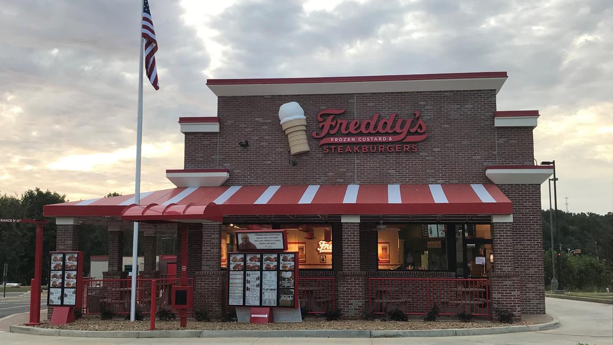 Freddy's Frozen Custard & Steakburgers snags prime East Memphis spot