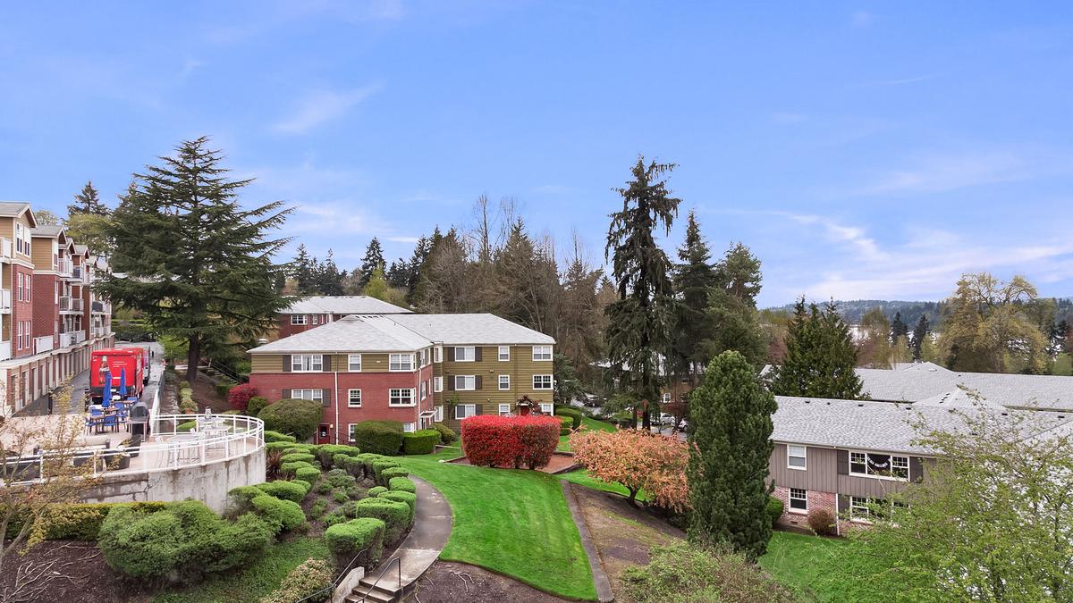 Apartment giant snaps up Mercer Island landmark for $210 million ...