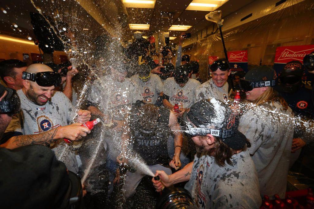 Estimated 1 million-plus celebrate Astros' title at parade - ESPN