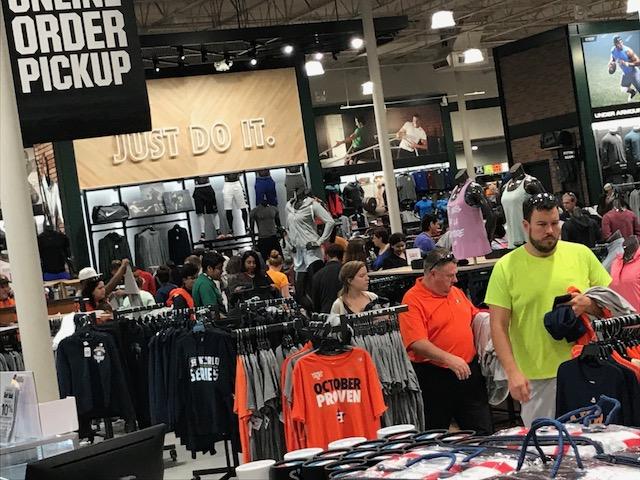 Beaumont, Port Arthur Academy stores reopening amid Astros win