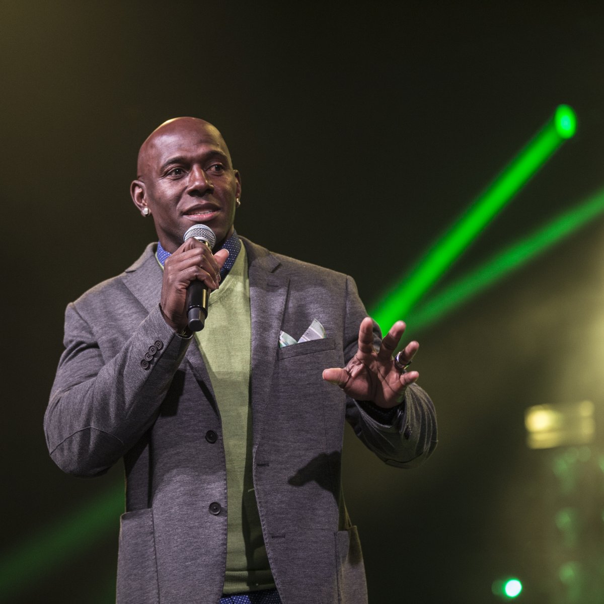 Donald Driver Named First Cultural Ambassador Of Milwaukee's Marcus  Performing Arts Center