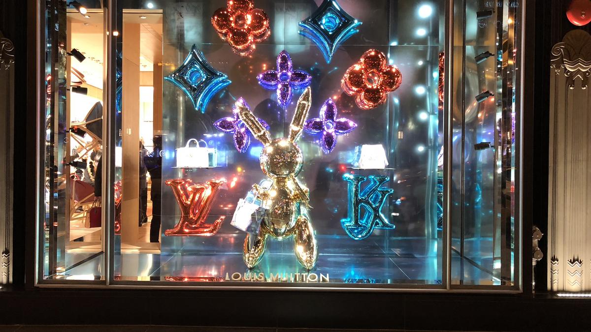 Louis Vuitton redoes Chicago store — setting stage for battle with Gucci -  Chicago Business Journal