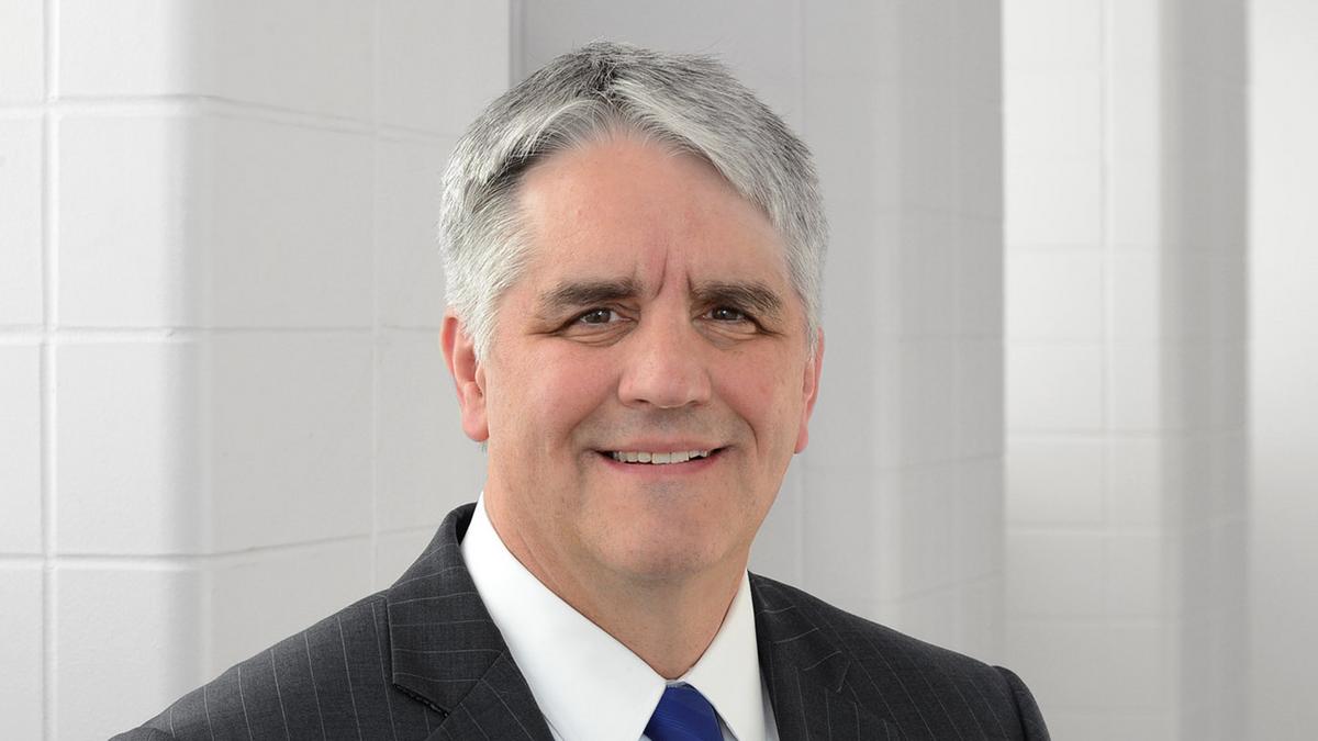 KU Cancer Center's Jensen Change federal law on IV vs. pill chemo