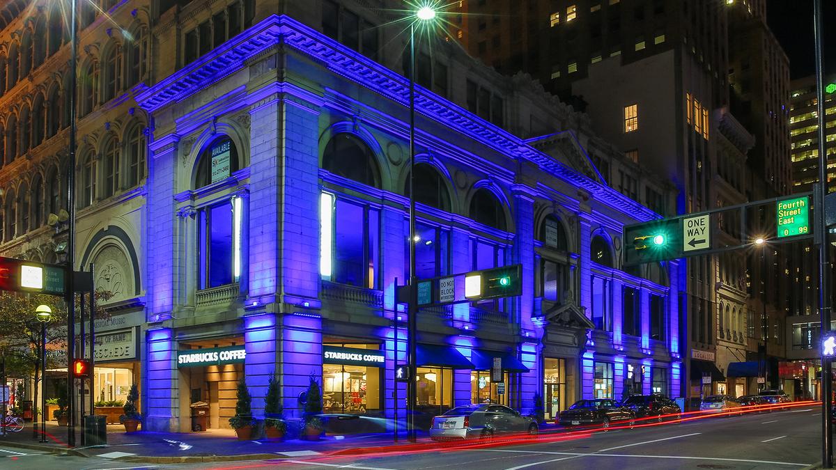 Downtown Cincinnati building takes cues from Blink with new lighting