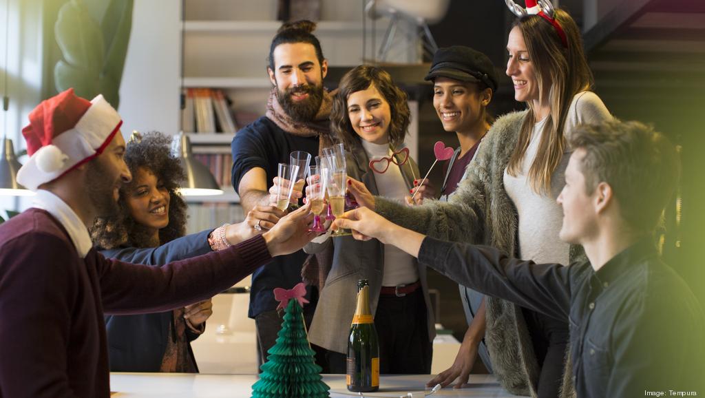 10 Tips to Host a Holiday Party, According to Event Planners