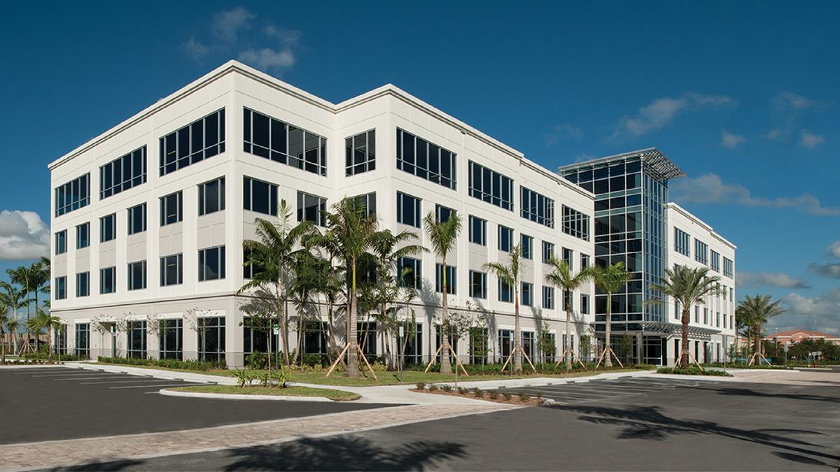 Duke Realty sells Pembroke Pointe 880 office building to Midtown ...