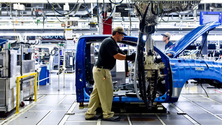 Toyota gets different results in Tundra and Tacoma sales as it weighs ...