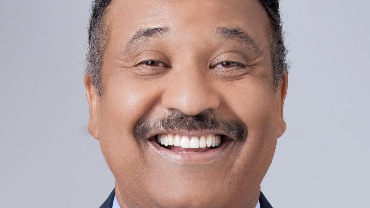 wbbm-channel-2-chicago-weatherman-steve-baskerville-is-retiring