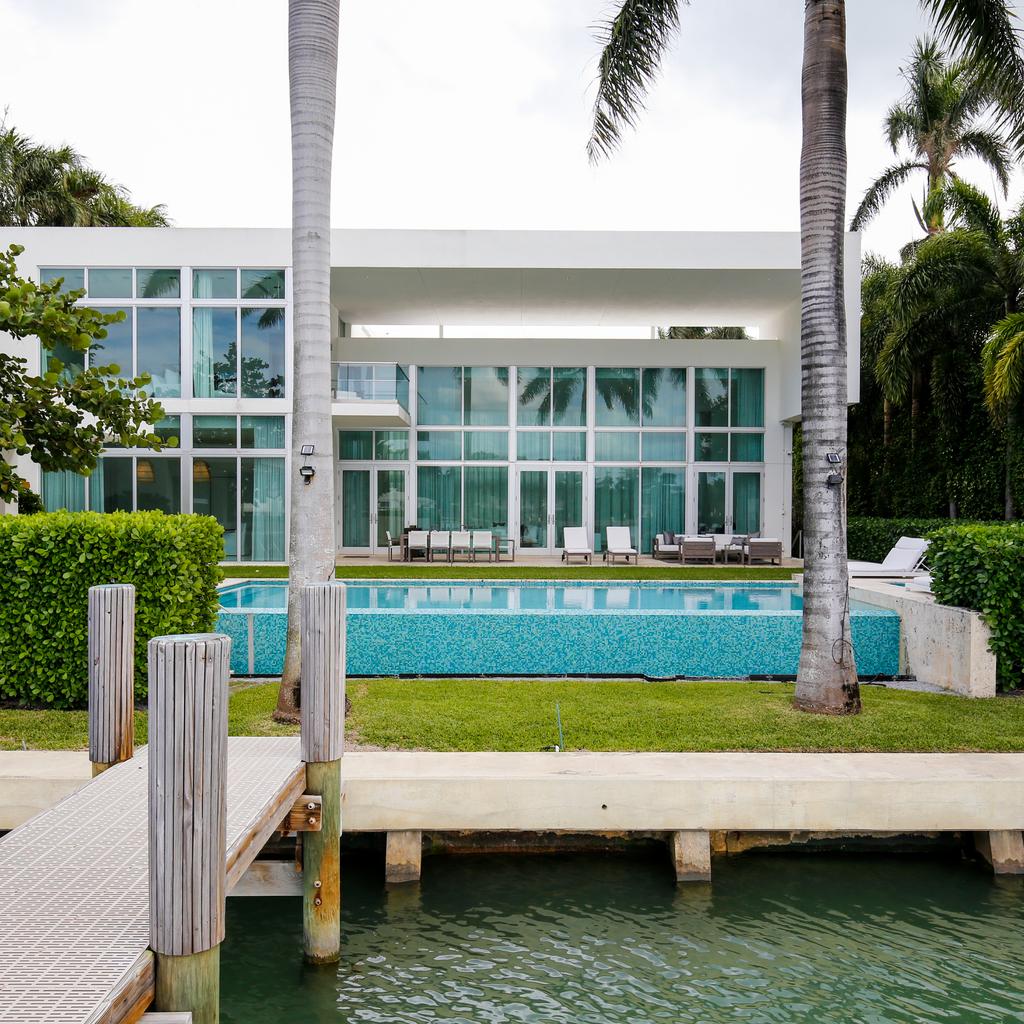 Mike Piazza Sells Miami Beach Mansion for $15 Million