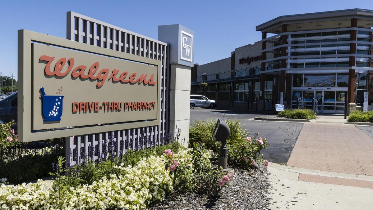 Walgreens to raise starting wage for all workers to 15 a hour New