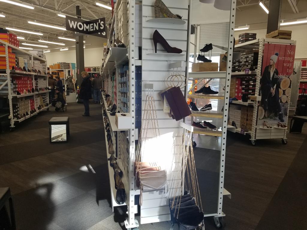 Closest dsw shoe on sale warehouse to my location