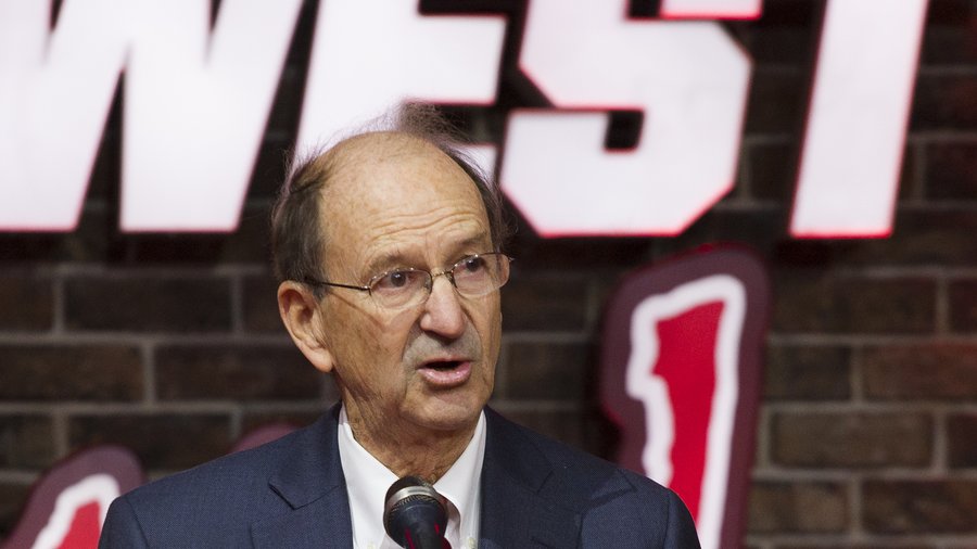 The industry isn't very profitable': St. Louis Cardinals owner Bill DeWitt  Jr. talks money, negotiations with the players' union - St. Louis Business  Journal