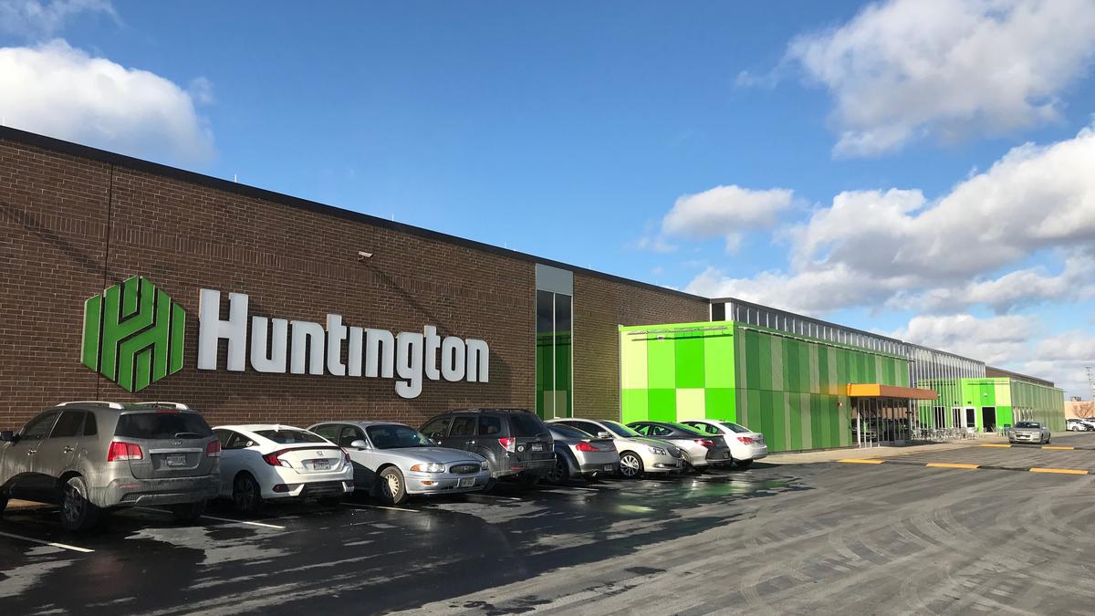 Huntington Bank To Sell Wisconsin Operations Dozens Of Branches Columbus Business First