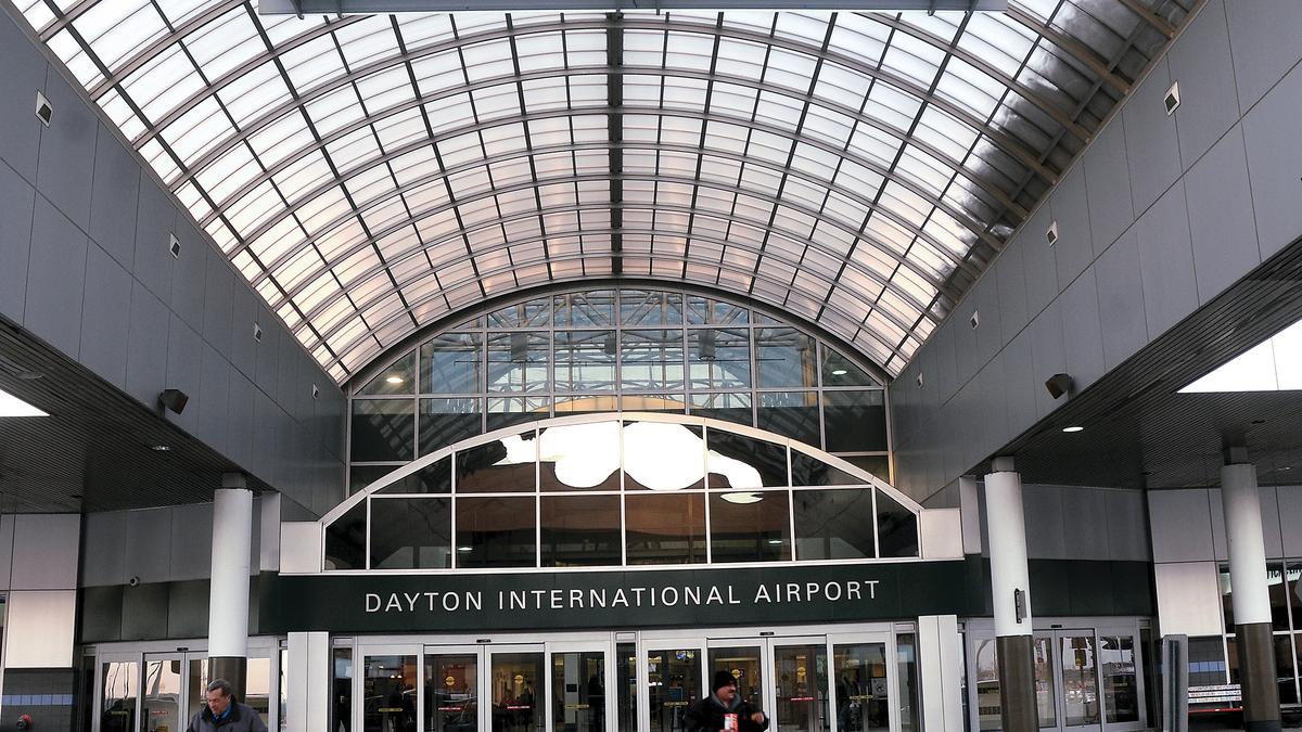 top-daytonairportentrance*1200xx2400-135