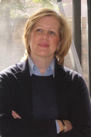 Author Janet Elder, a top editor at The New York Times, dies at 61 -  Bizwomen