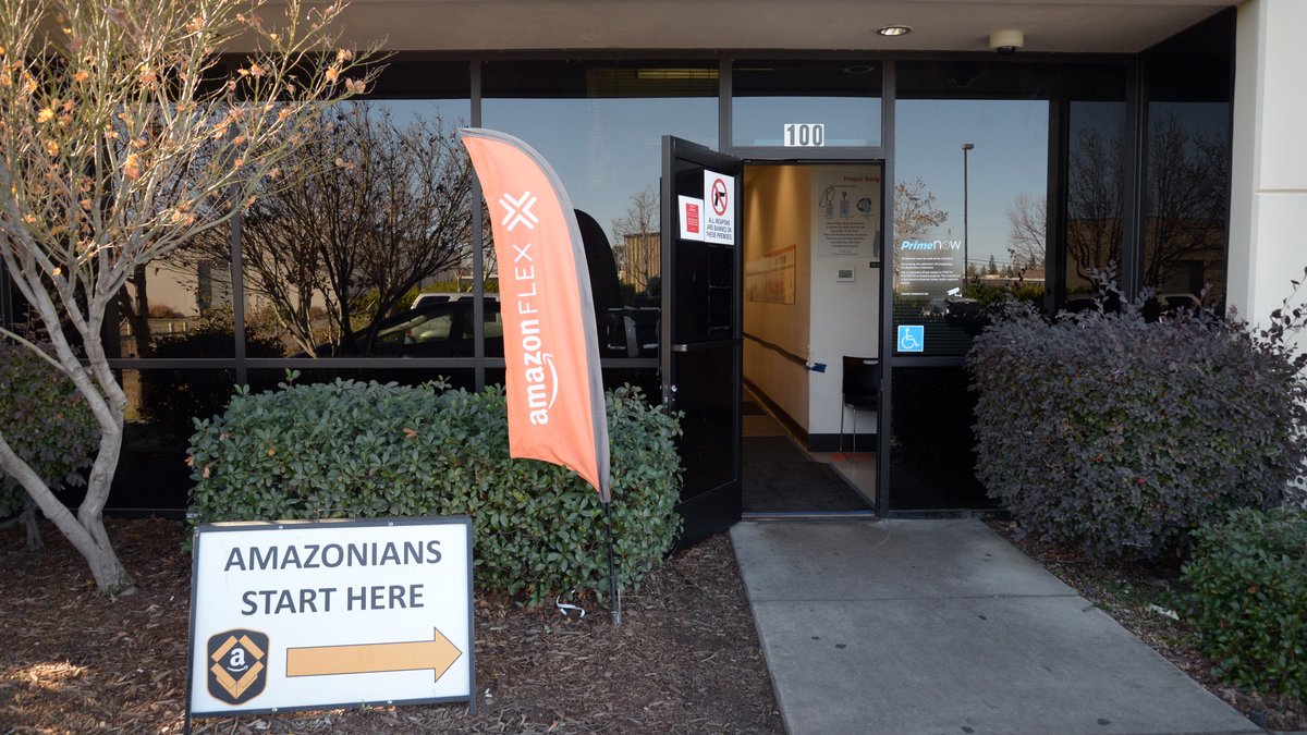 PHOTOS Sacramento Amazon Prime Now hub fulfills lastminute holiday