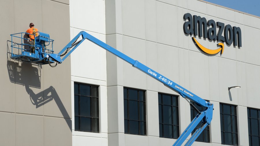 Amazon hiring 900 employees for Sacramento distribution centers Sacramento Business Journal