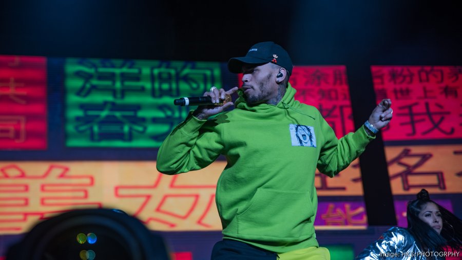 chris-brown-2*900xx2216-1247-0