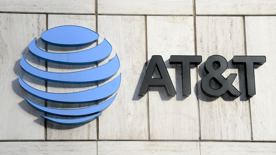 AT&T will get growth help from Time Warner, thanks to ads and data ...