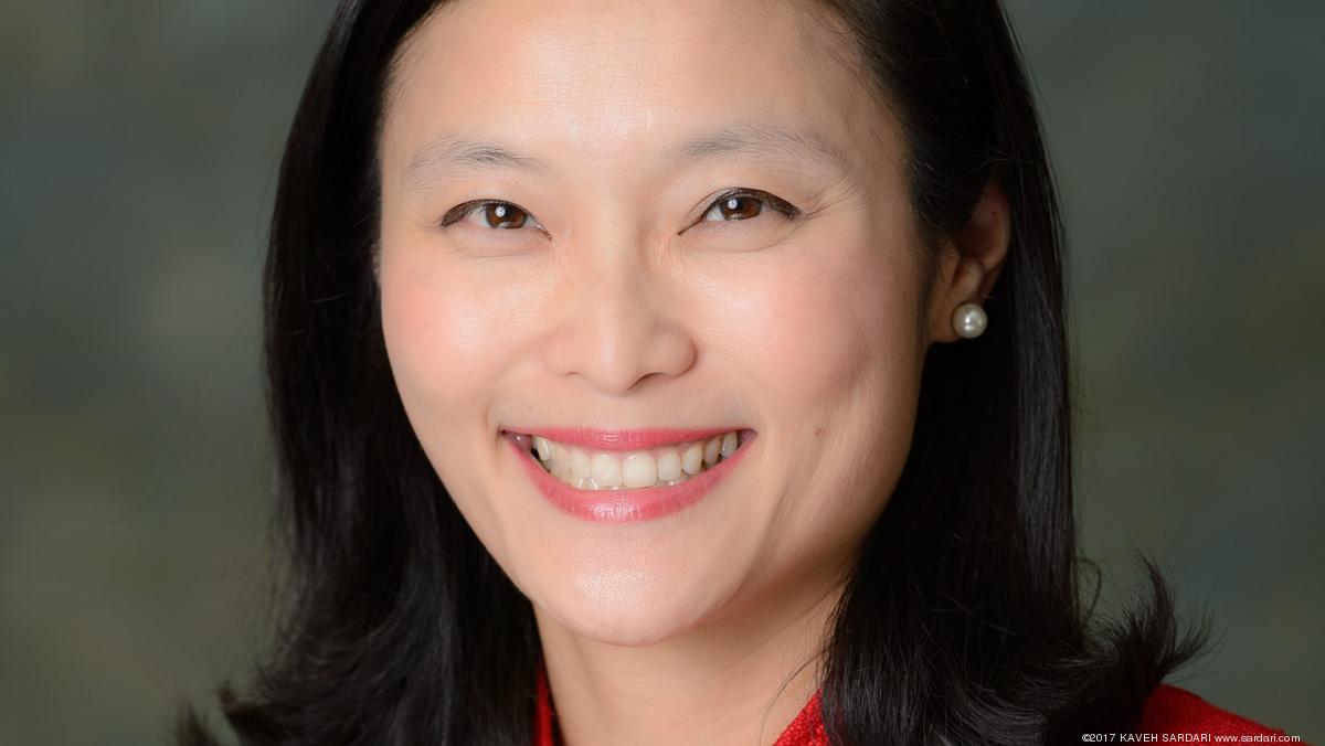 Gov.elect Ralph Northam names Esther Lee Virginia secretary of