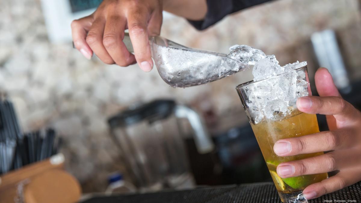 How to select right ice machine for your business Tampa Bay Business