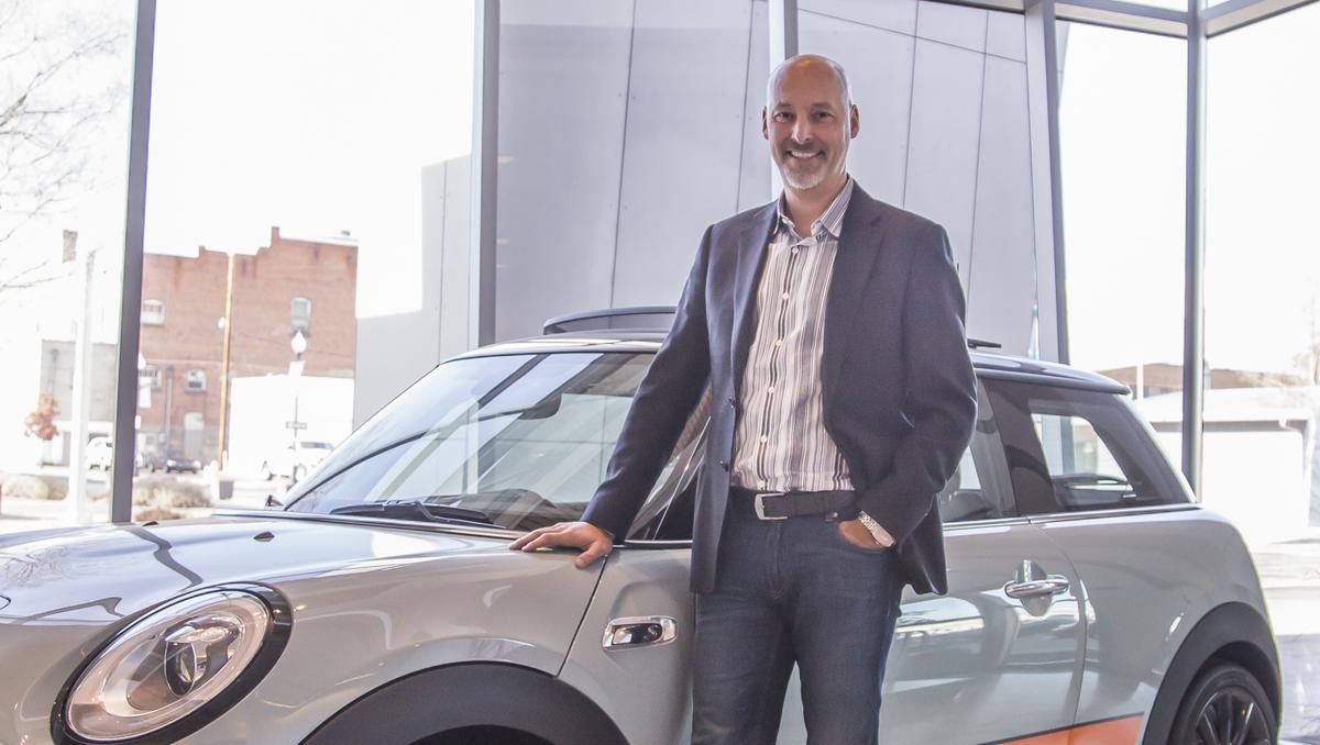 Lithia Motors Inc. (NYSE: LAD) logs company revenue, earnings records