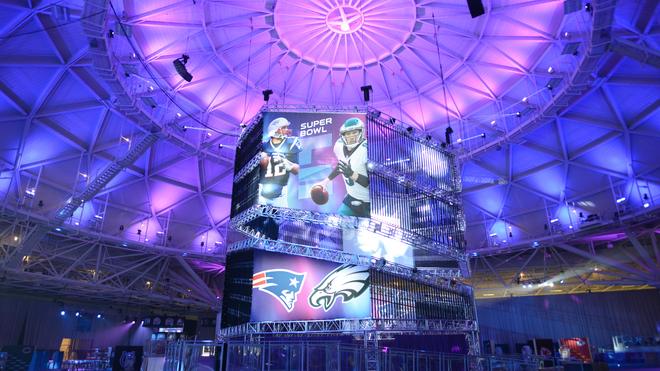 Super Bowl Experience turns L.A. Convention Center into NFL theme park –  Orange County Register