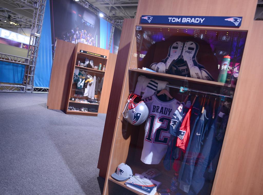 Super Bowl Experience turns L.A. Convention Center into NFL theme park –  Orange County Register