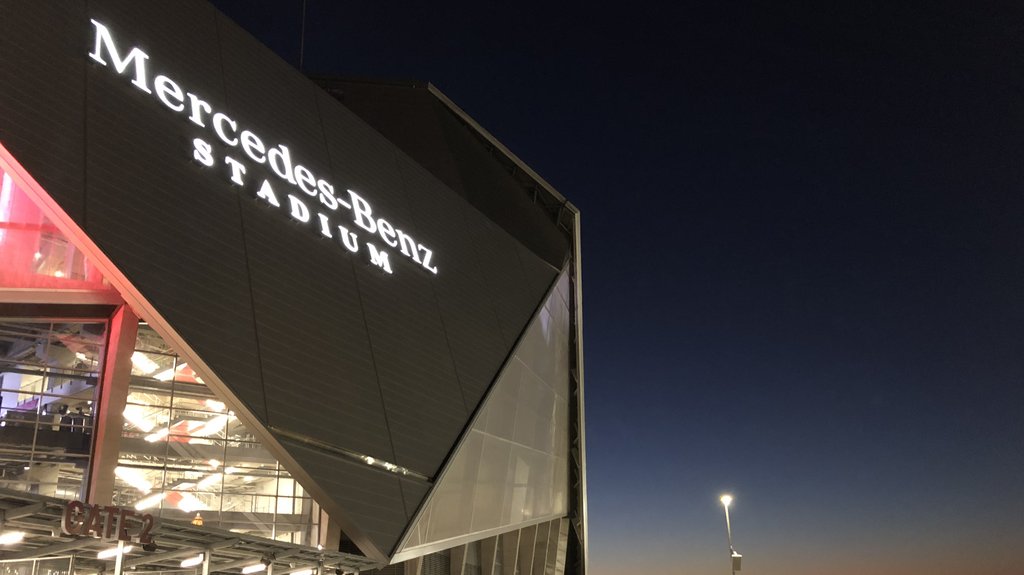 New Mercedes-Benz Stadium concession stand checkout