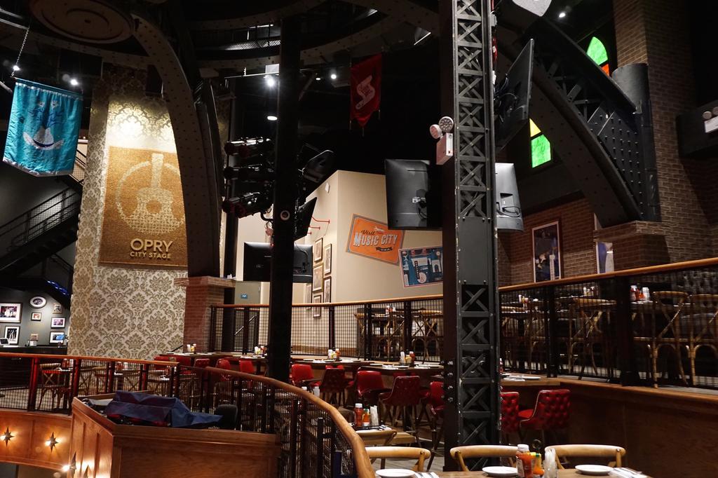 Four-Story Country Music Restaurant Opry City Stage Opens Tonight in Times  Square - Eater NY