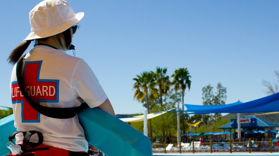 Six Flags Hurricane Harbor Phoenix hiring 500 seasonal workers