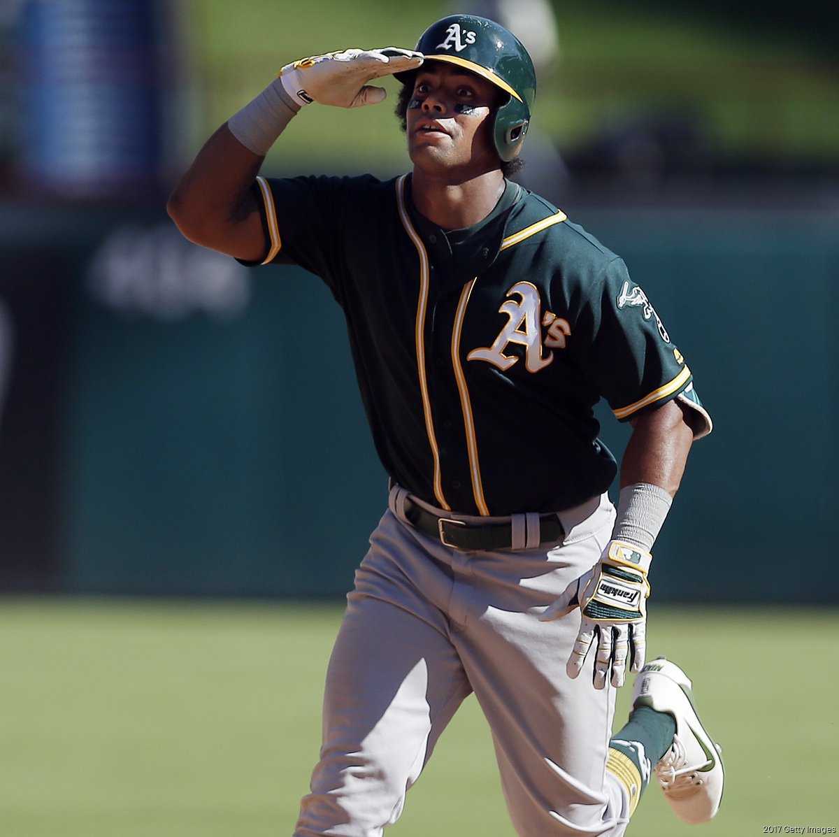 Khris Davis isn't swinging at endorsement pitches - San Francisco Business  Times